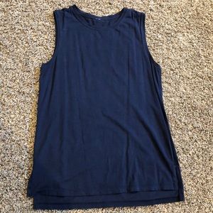 Lululemon size 6 tank